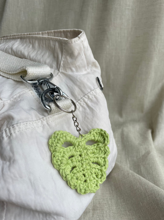 Monstera leaf Keychain